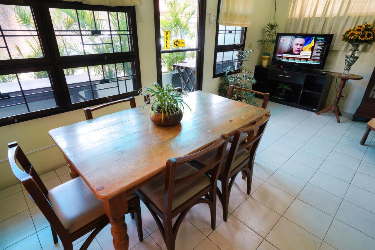 Tarasa Hostel Pasay Ngoại thất bức ảnh